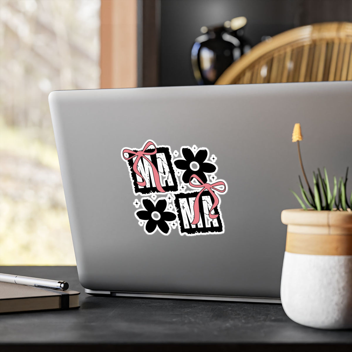 Mama, Floral Bow Vinyl Sticker